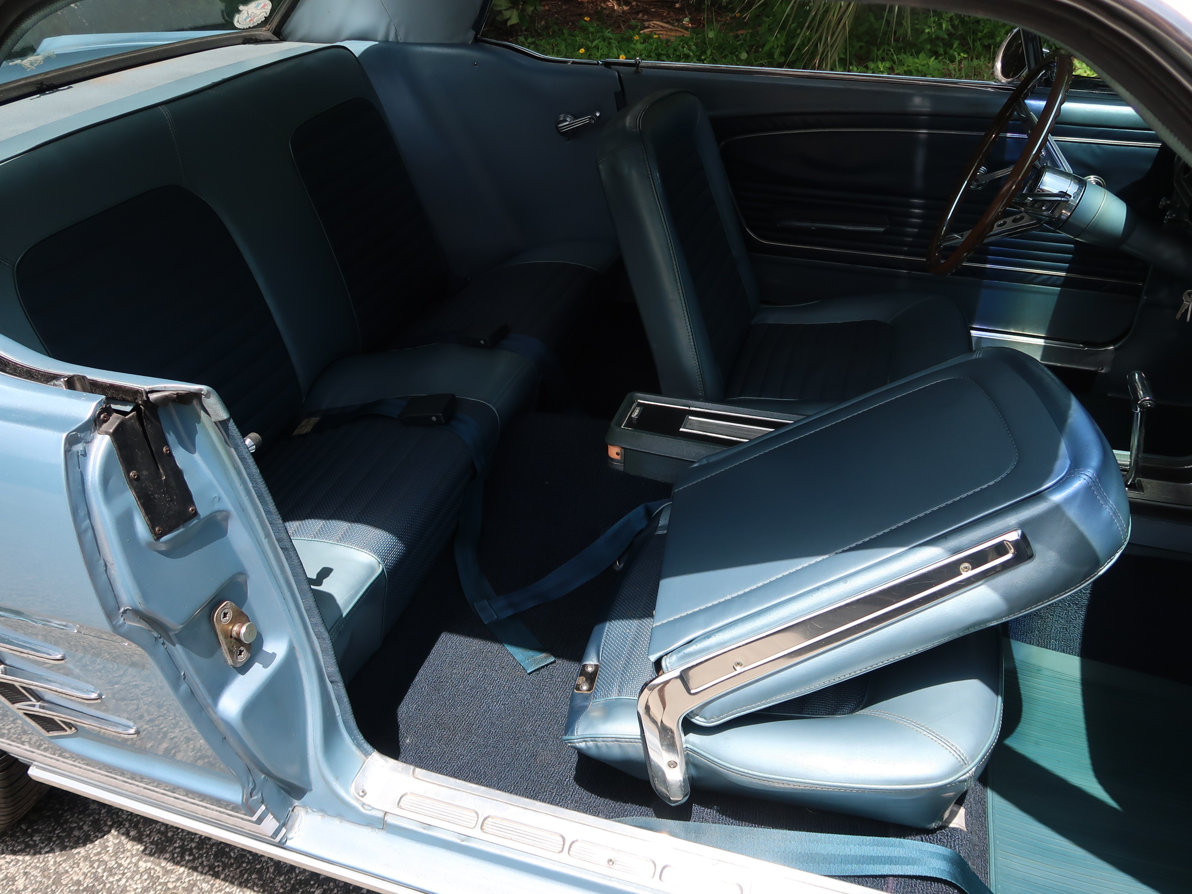
								1966 Mustang Coupe full									