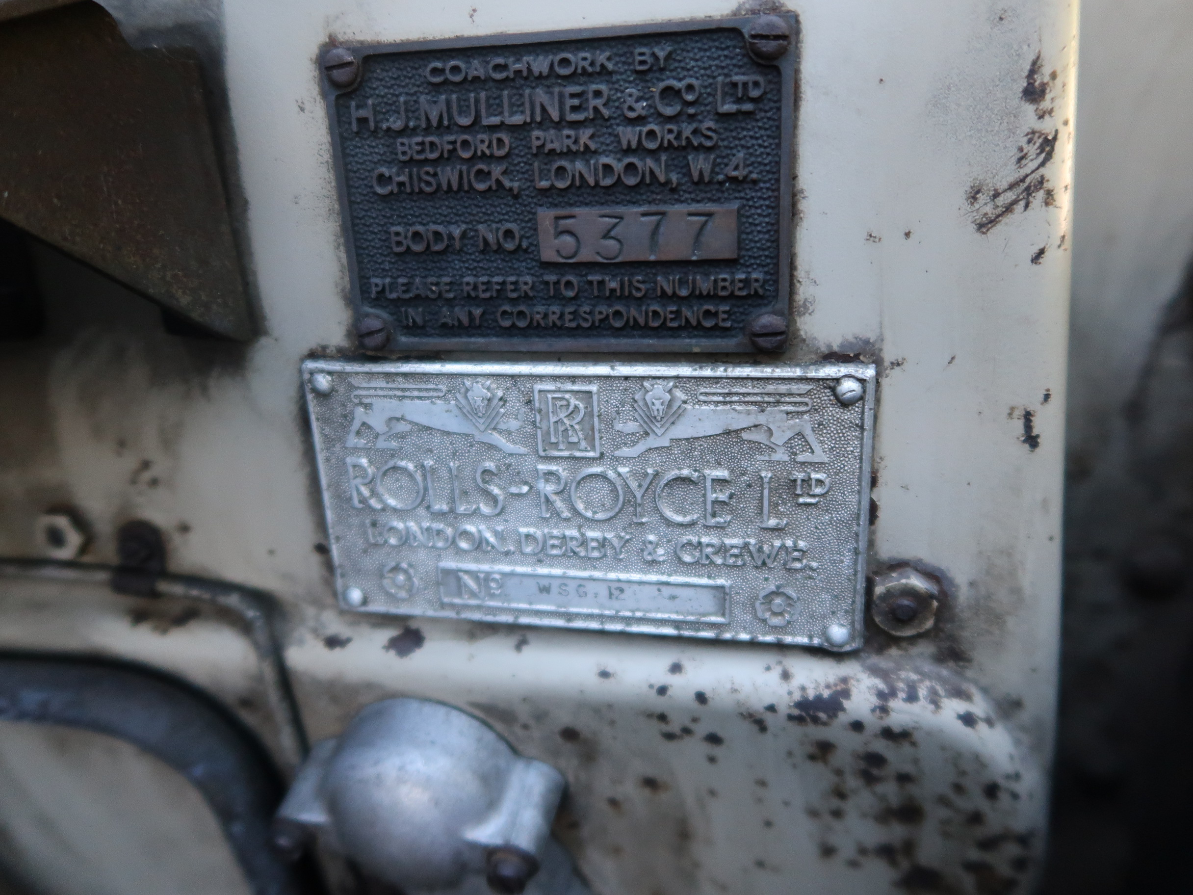 
								1952 Rolls Royce Silver Wraith full									