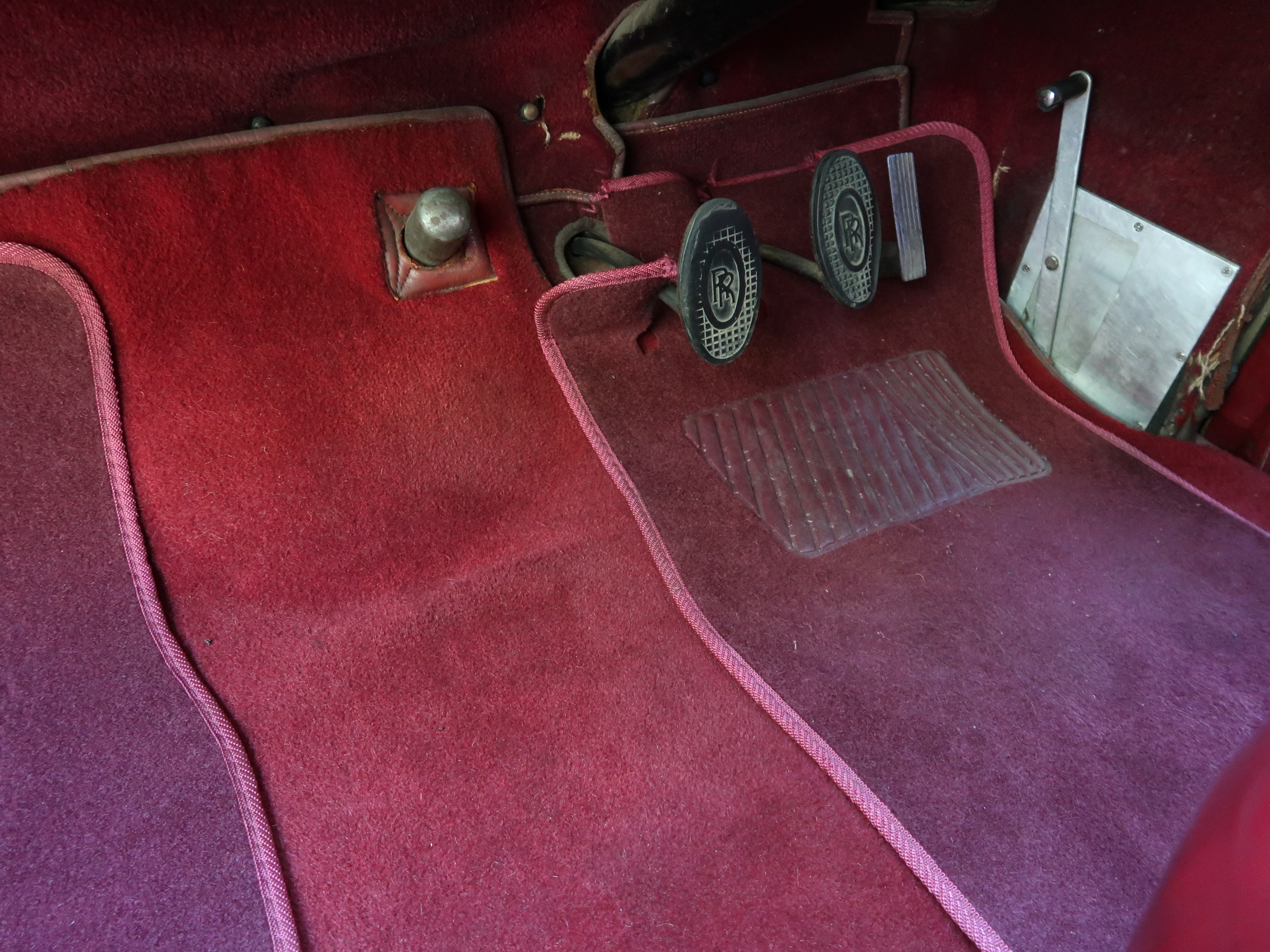 
								1952 Rolls Royce Silver Wraith full									