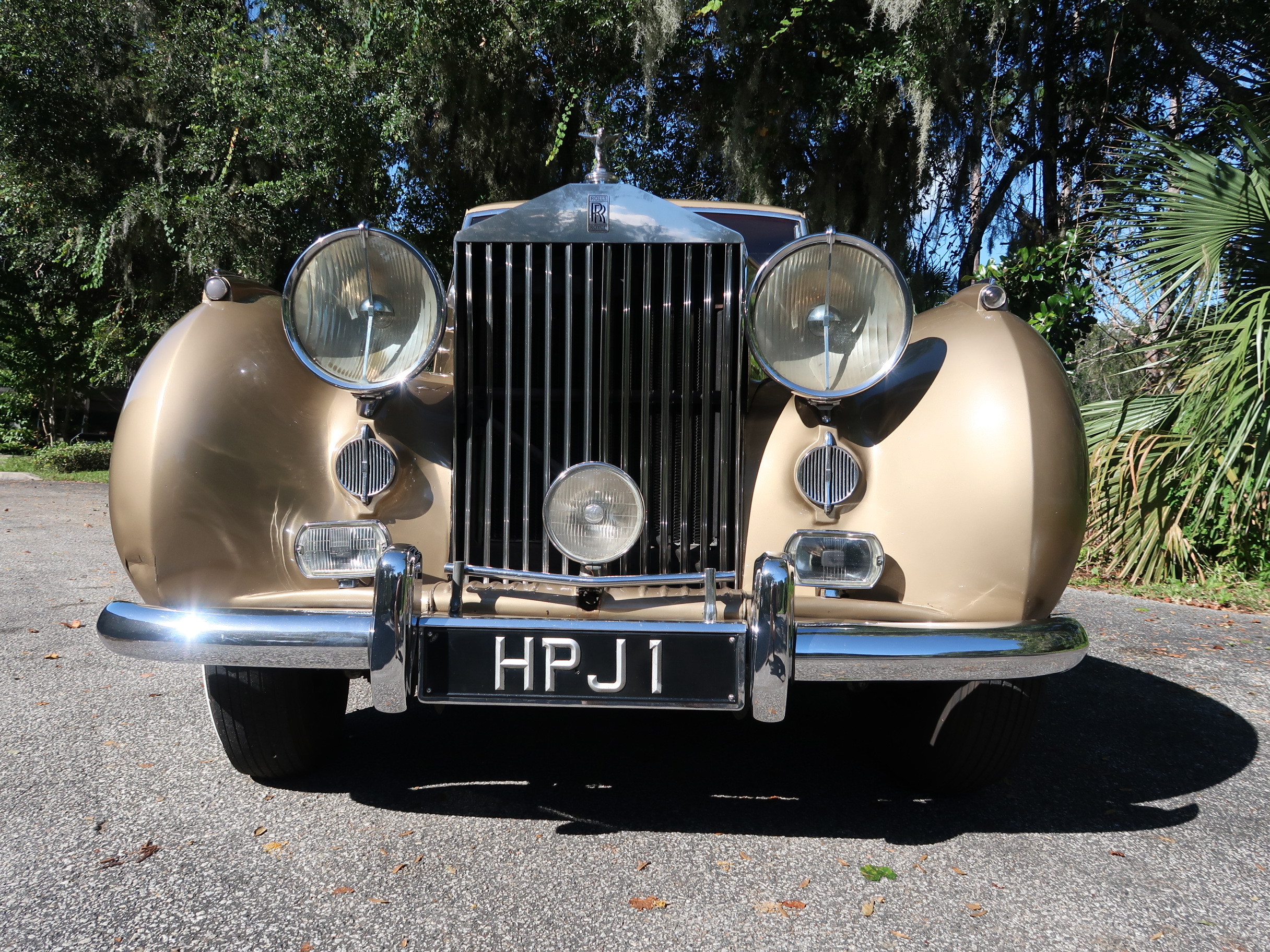 
								1952 Rolls Royce Silver Wraith full									