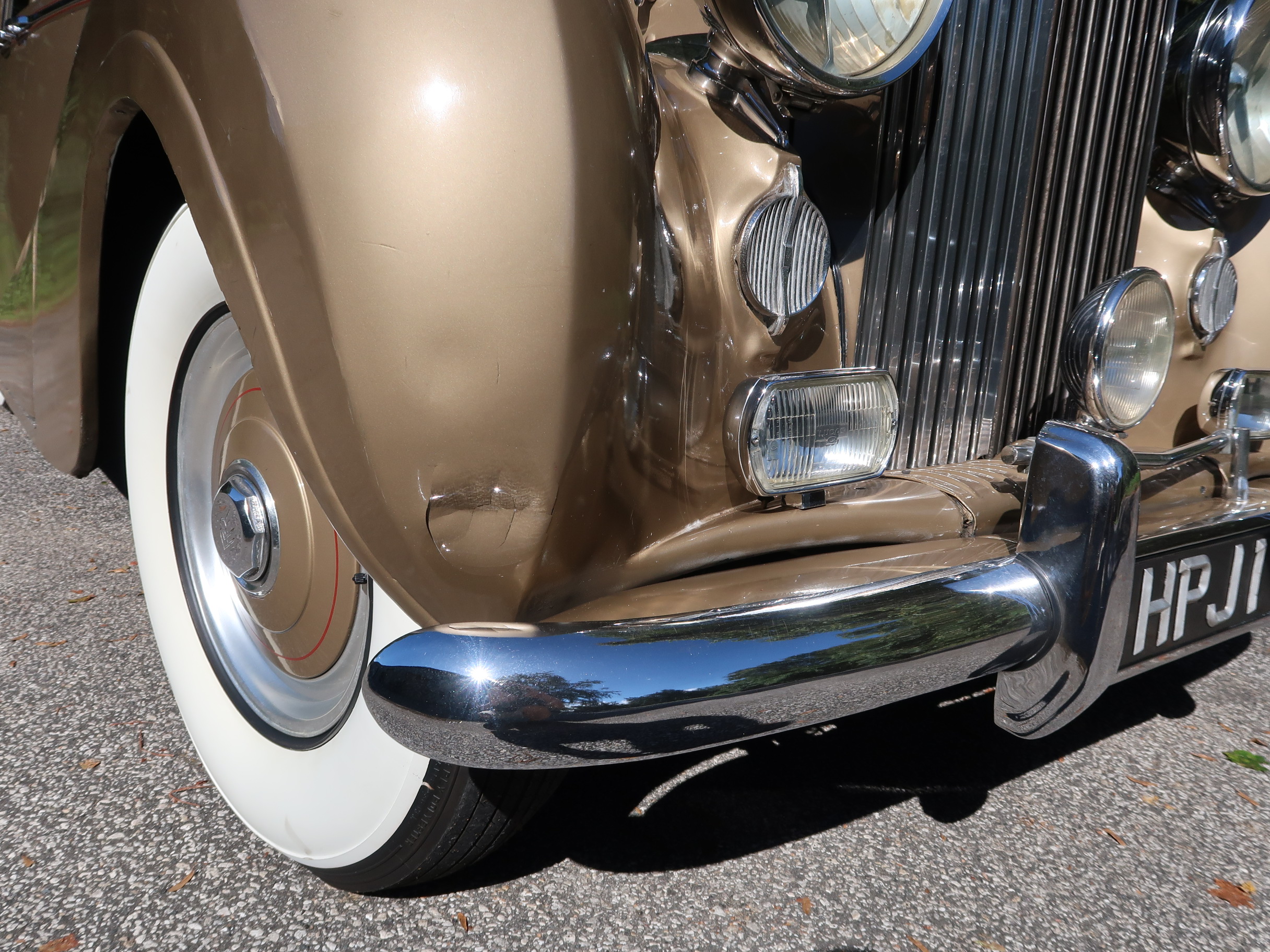 
								1952 Rolls Royce Silver Wraith full									