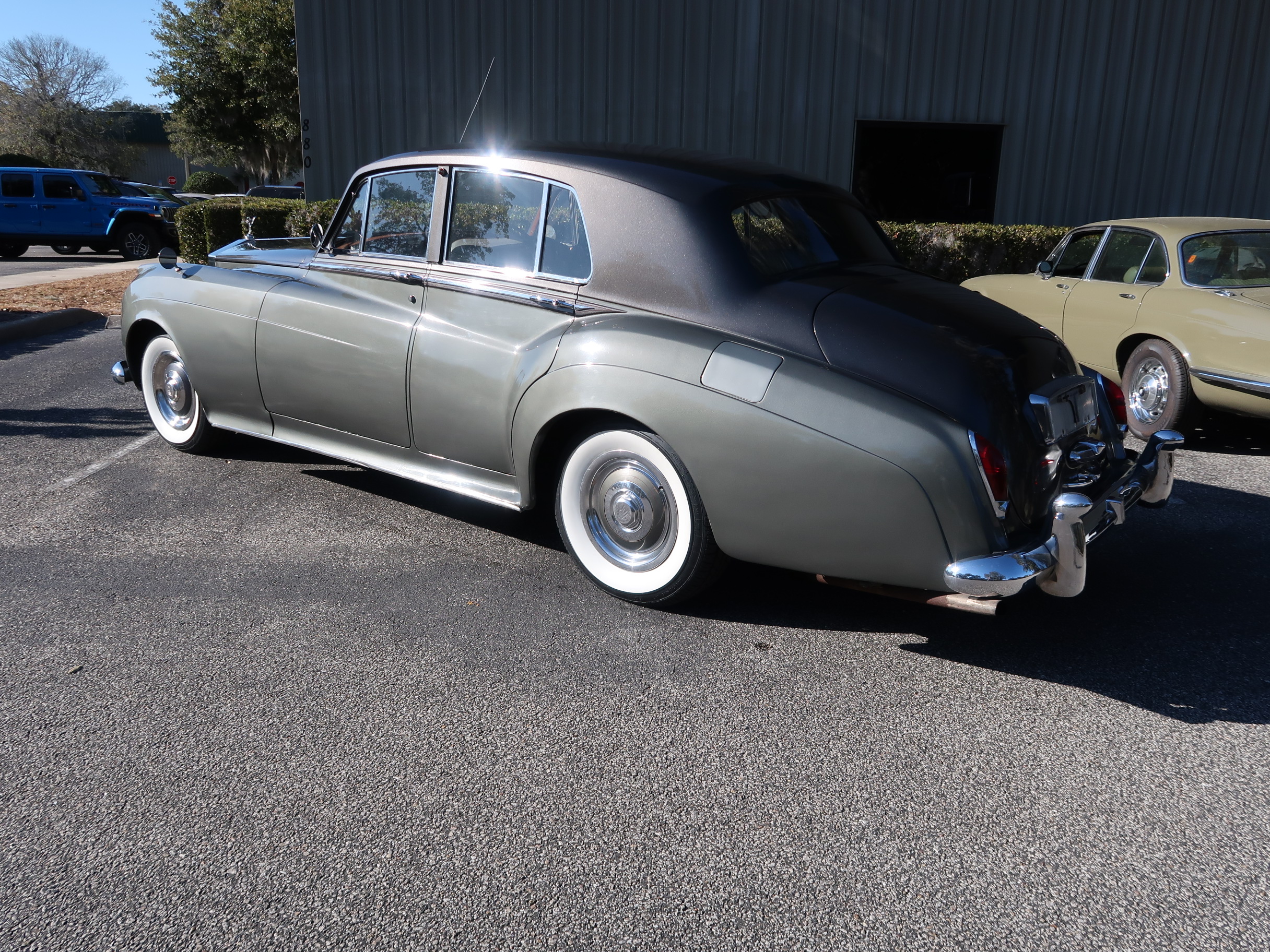 
								1962 Rolls Royce Silver Cloud II full									
